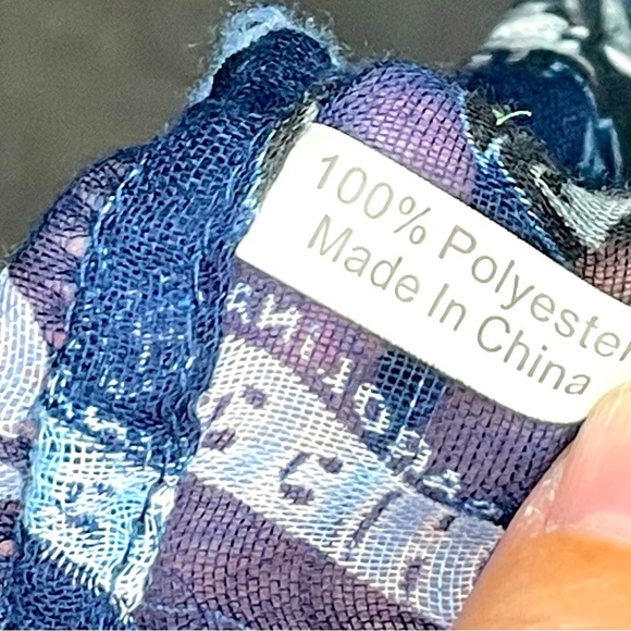 UNC Tarheels Scarf - Picture 3 of 6